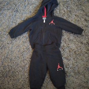 Baby's sweatsuit